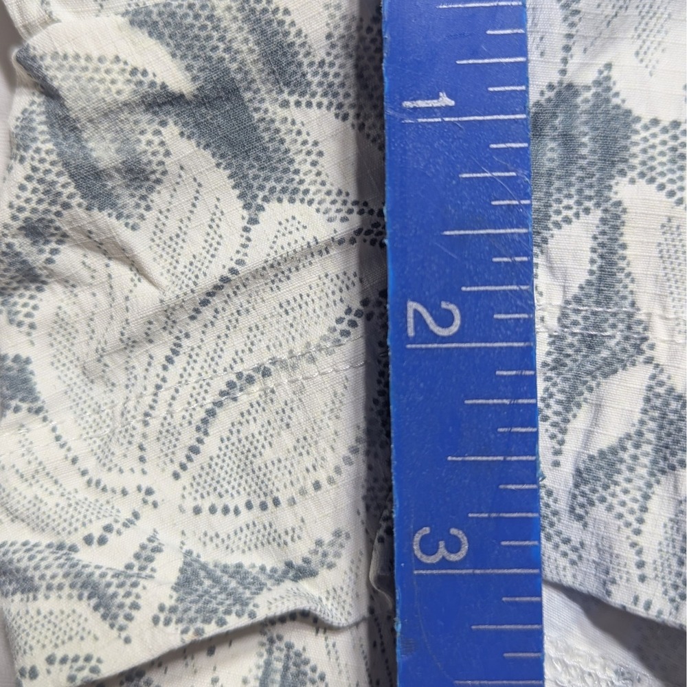 Athleta Trekkie North Shorts Blue Floral Hiking Gorpcore Active Size 14 - Picture 7 of 8
